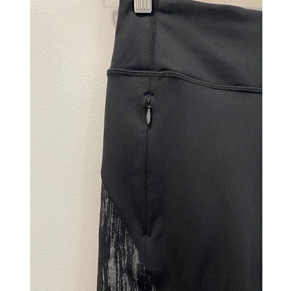 Zella Black and Gray Mesh Crop - Picture 2 of 7